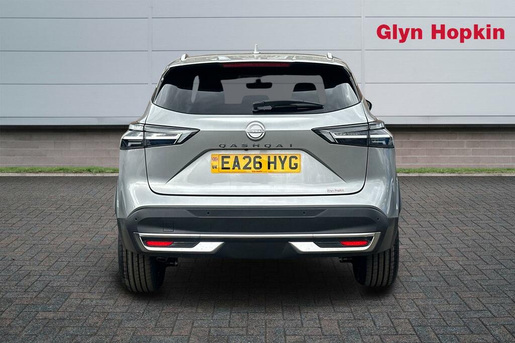 Nissan Qashqai 1.3 Dig-t Mh N-connecta Glass Roof Silver #4