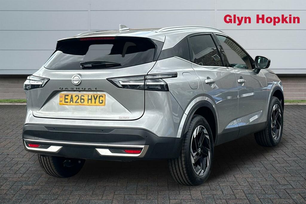 Nissan Qashqai 1.3 Dig-t Mh N-connecta Glass Roof Silver #3