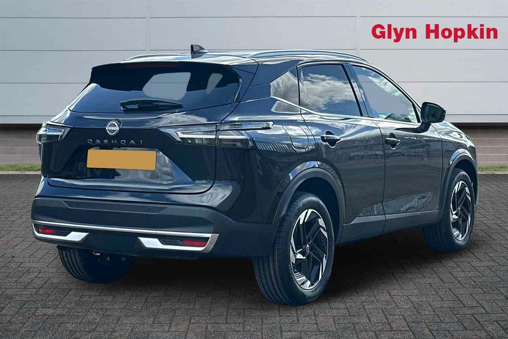 Nissan Qashqai 1.3 Dig-t Mh N-connecta Glass Roof Black #3