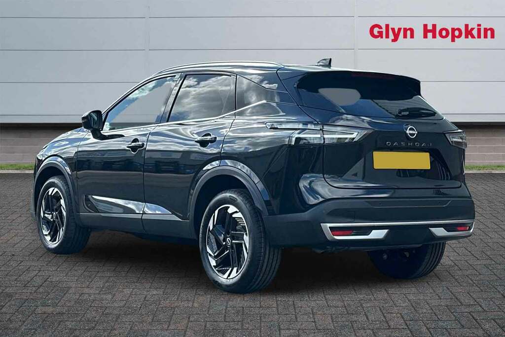 Nissan Qashqai 1.3 Dig-t Mh N-connecta Glass Roof Black #5