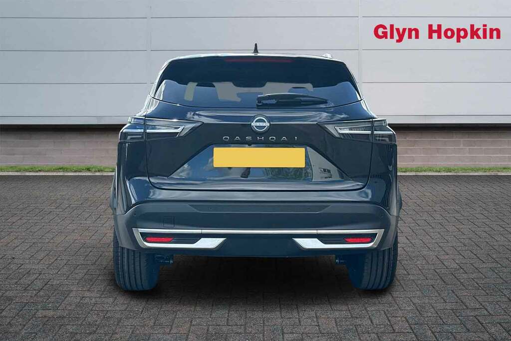 Nissan Qashqai 1.3 Dig-t Mh N-connecta Glass Roof Black #4