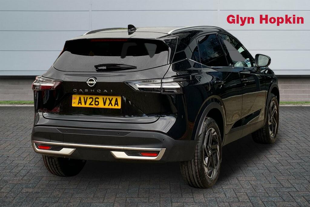 Nissan Qashqai Hatchback AV26VXA Black #3