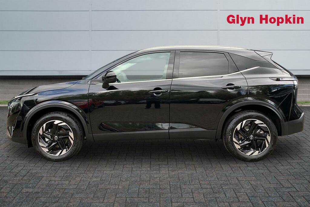 Nissan Qashqai Hatchback AV26VXA Black #6