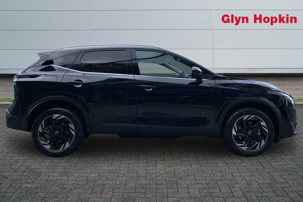 Nissan Qashqai Hatchback AV26VXA Black #2