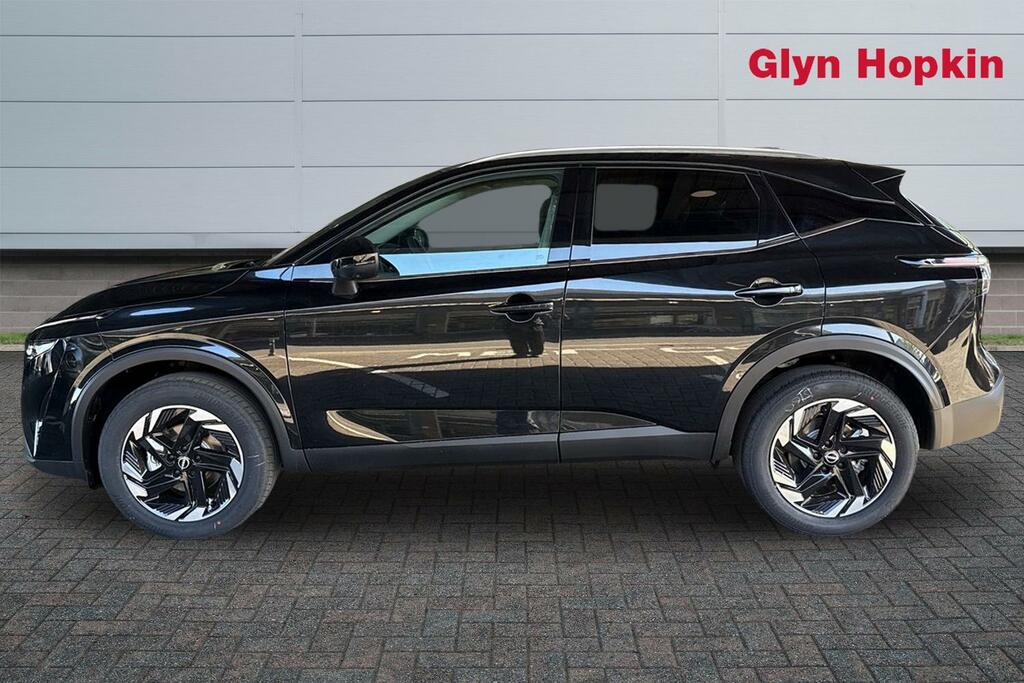 Nissan Qashqai 1.3 Dig-t Mh N-connecta Glass Roof EA26NHX Black #6