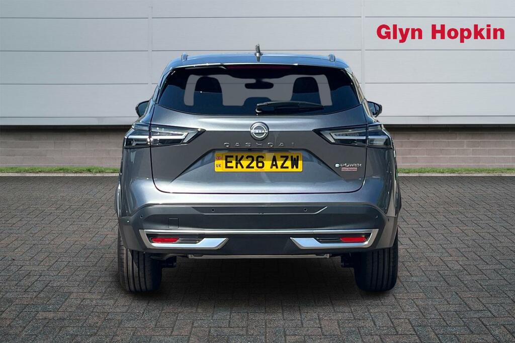 Nissan Qashqai Hatchback EK26AZW #4