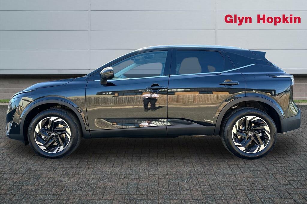Nissan Qashqai 1.5 E-power 205 N-connecta Glass Roof Black #6