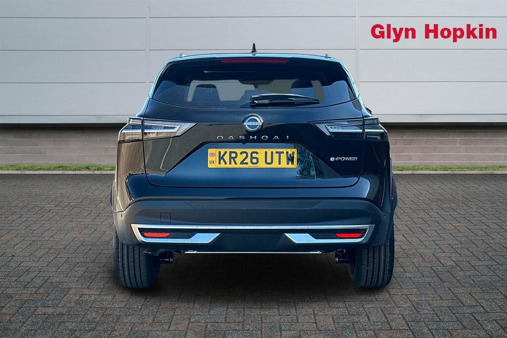 Nissan Qashqai 1.5 E-power 205 N-connecta Glass Roof Black #4