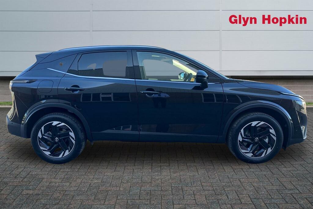 Nissan Qashqai 1.5 E-power 205 N-connecta Glass Roof Black #2