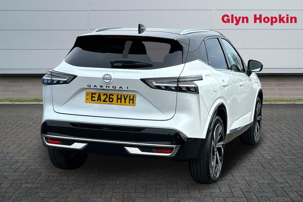 Nissan Qashqai 1.3 Dig-t Mh 158 Tekna EA26HYH White #3