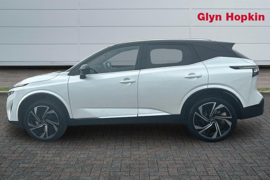 Nissan Qashqai 1.3 Dig-t Mh 158 Tekna EA26HYH White #6