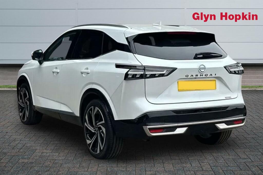 Nissan Qashqai Hatchback KR26RYK White #5