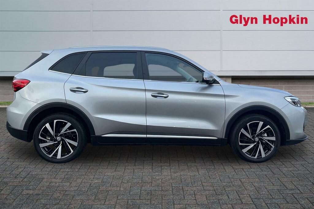 MG ZS 1.5 Hybrid Trophy Silver #2