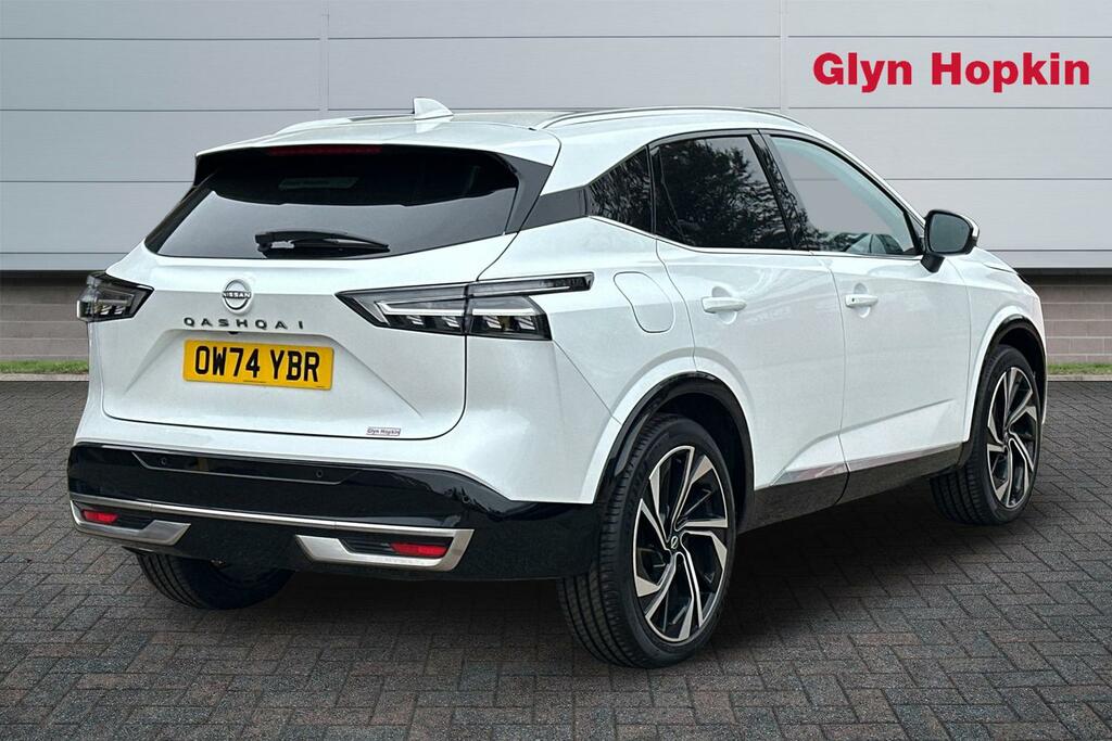 Nissan Qashqai 1.3 Dig-t Mh 158 Tekna Xtronic OW74YBR White #3