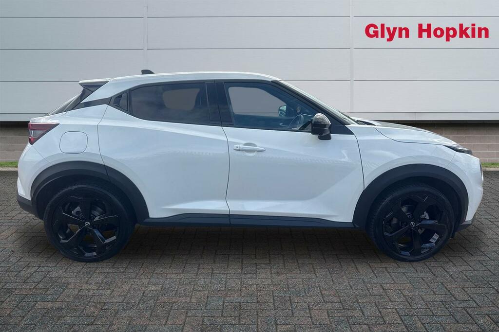 Nissan Juke 1.6 Hybrid Tekna LP25WSV White #2
