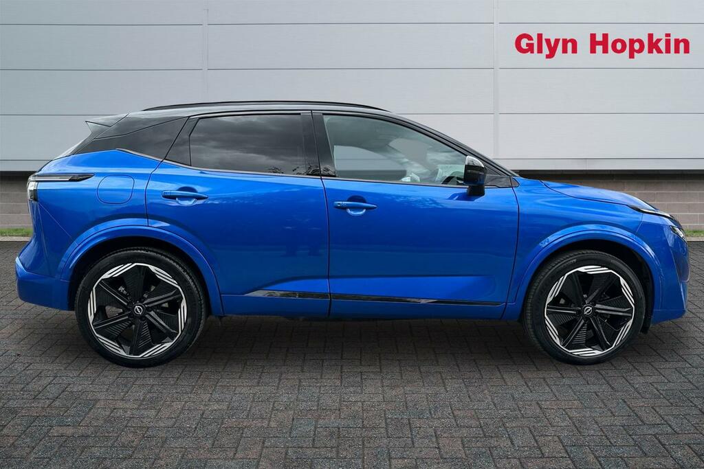 Nissan Qashqai 1.3 Dig-t Mh N-design ET25MFU Black #2