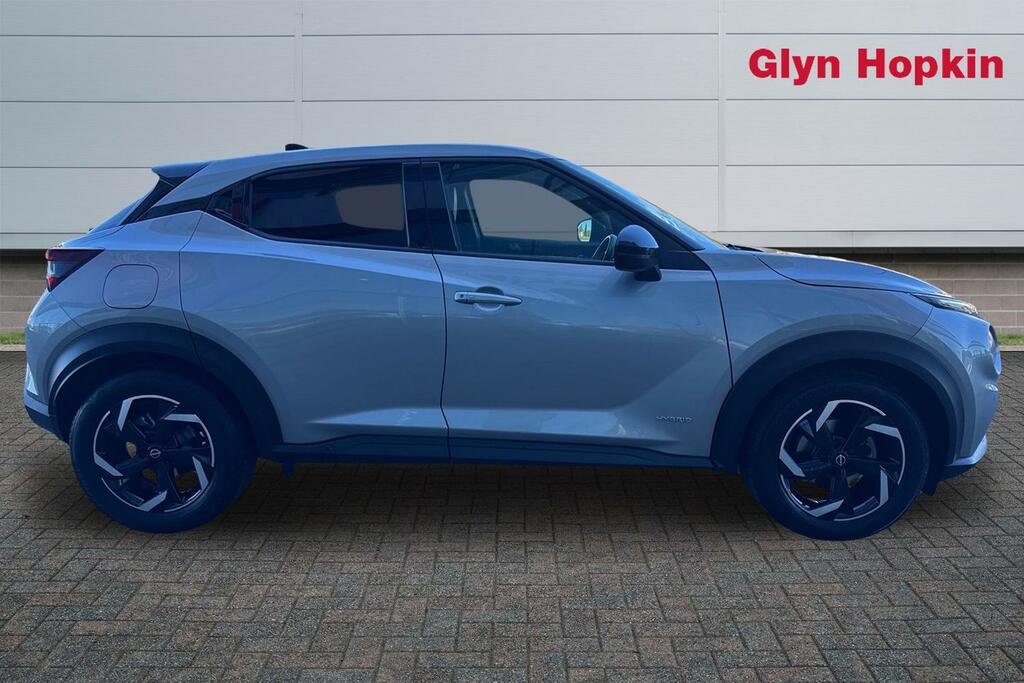 Nissan Juke 1.6 Hybrid N-connecta WO72OCH Silver #2