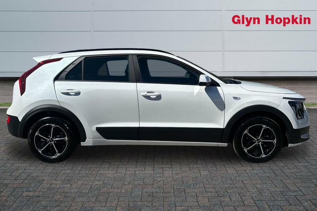 Kia Niro 1.6 Gdi 127 Hybrid 2 Nav Dct EX75LWJ White #2