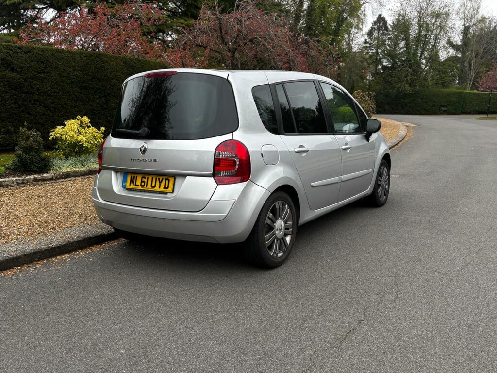 Renault Grand Modus 1.6 Vvt Dynamique Euro 5 Silver #4