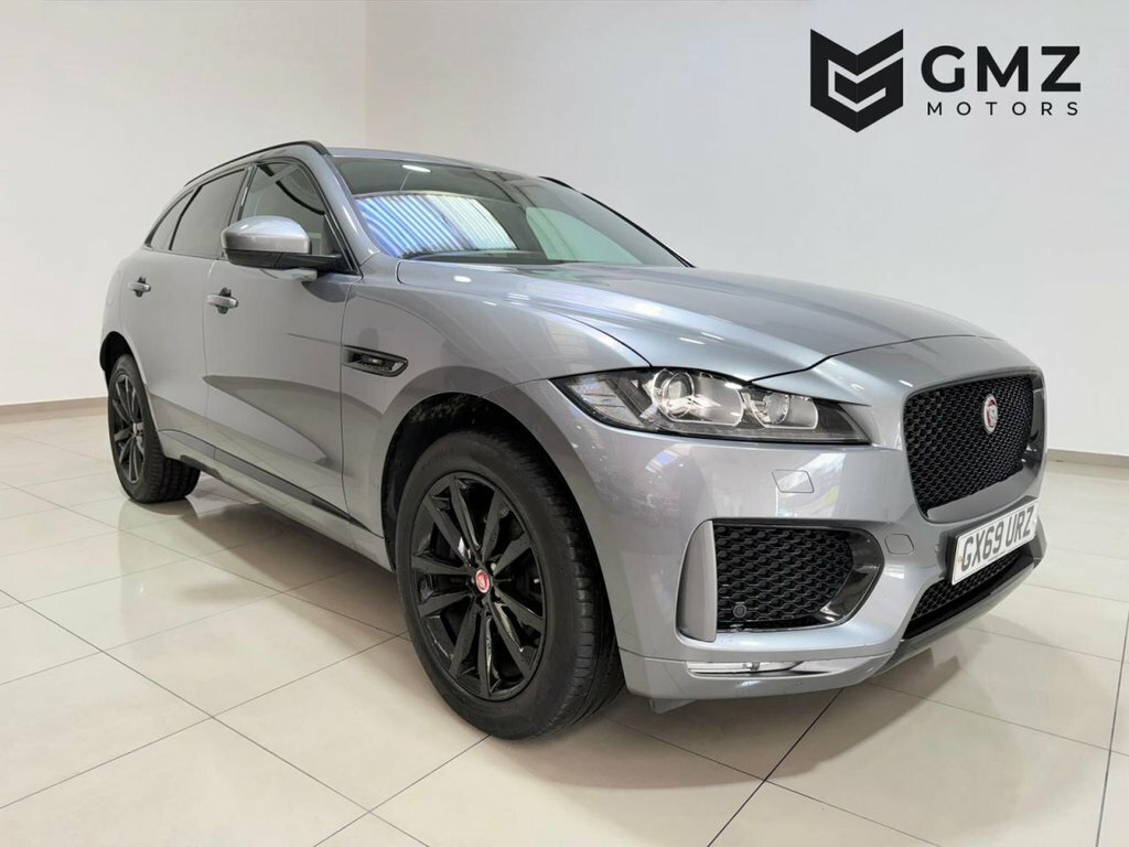 Jaguar F-Pace 2L Chequered Flag Grey