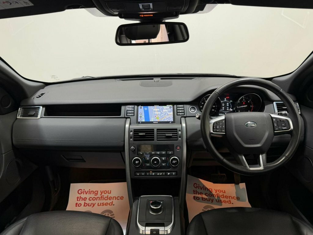 Land Rover Discovery Sport 2L Landmark LR19ONF White #4