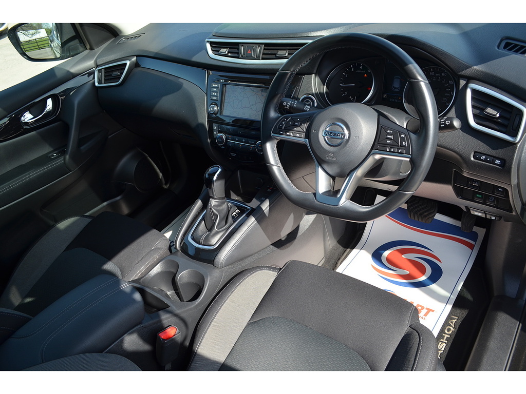 Nissan Qashqai Dig-t N-connecta VE70DFX Black #2