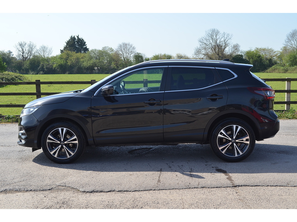 Nissan Qashqai Dig-t N-connecta VE70DFX Black #5