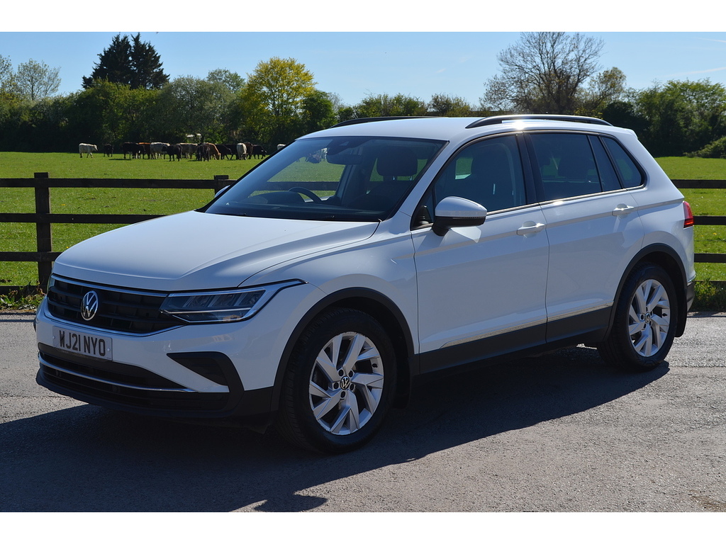 Volkswagen Tiguan Tsi Life WJ21NYO White #4