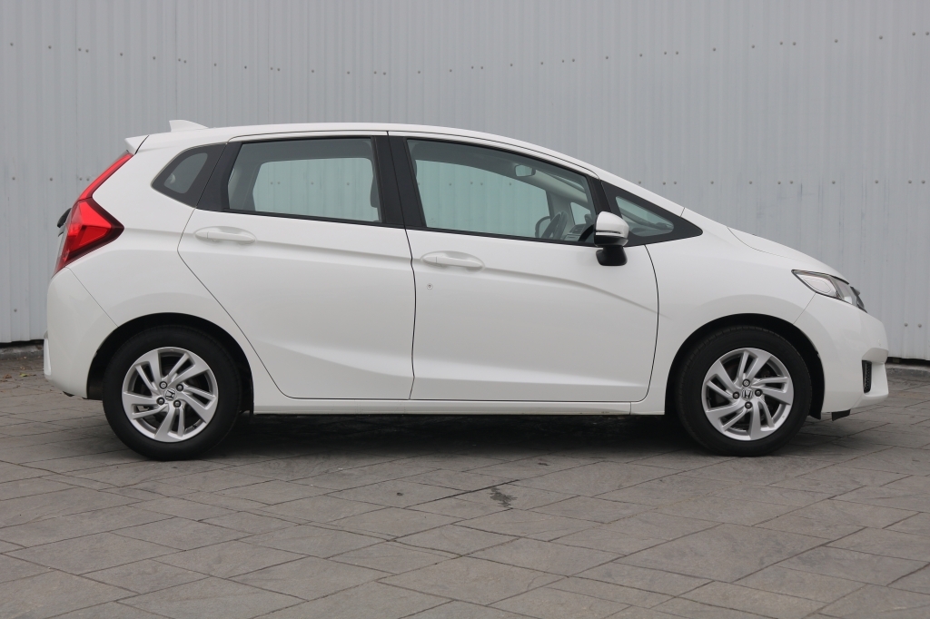 Honda Jazz Hatchback 1.3 I-vtec OE17OWO White #2