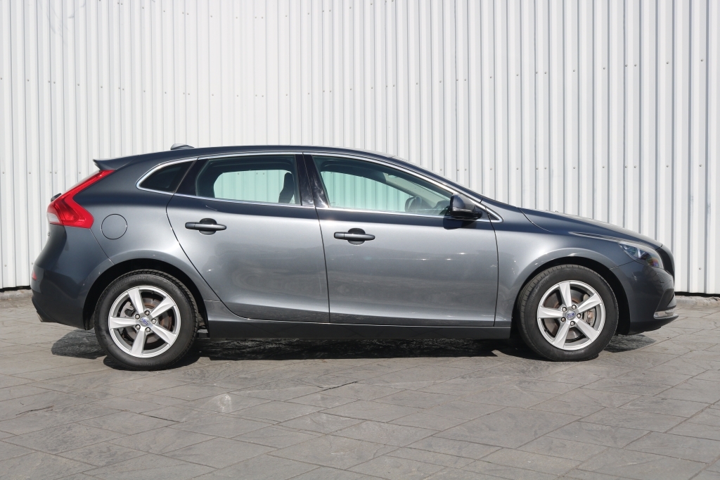 Volvo V40 Hatchback 2.0 Grey #2