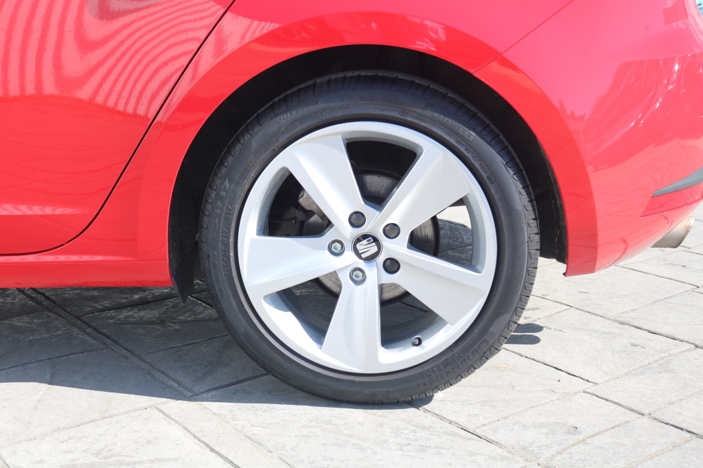 Seat Leon Hatchback 1.4 Tsi Red #6