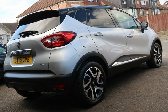 Renault Captur 2016 1.2 Tce Energy Dynamique S Nav Suv Silver #3