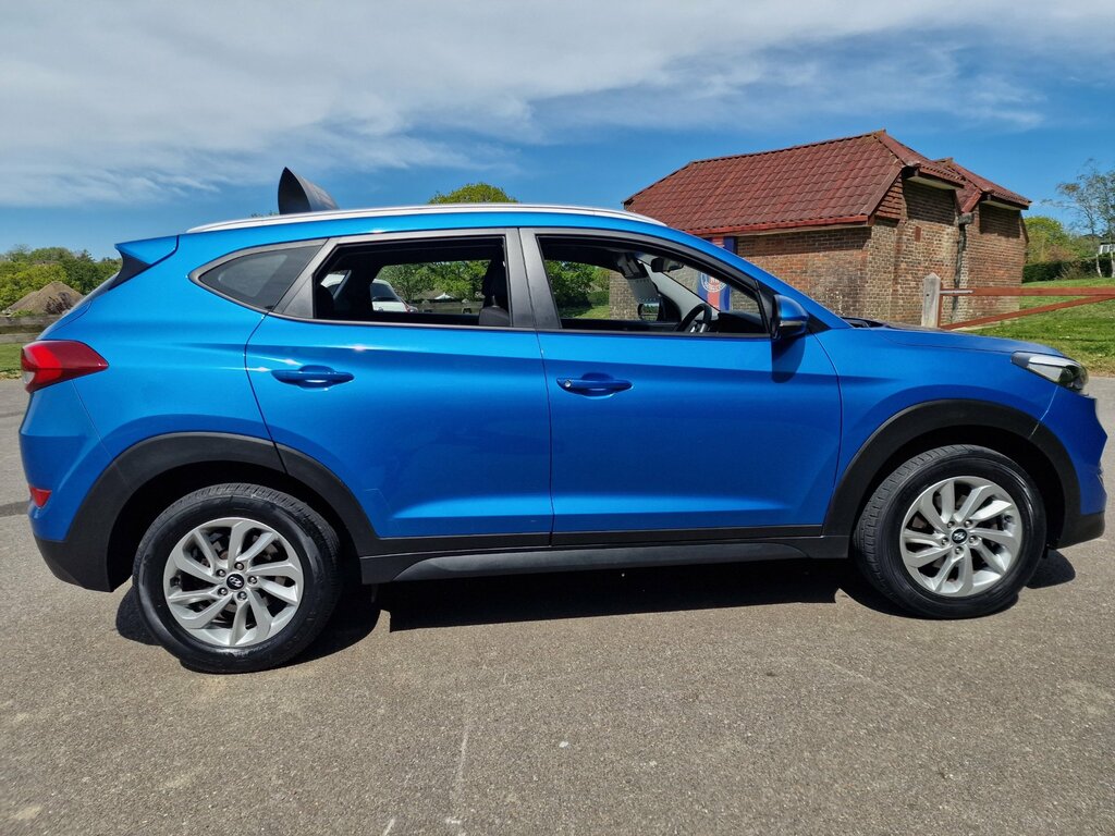 Hyundai Tucson 1.6 Gdi Blue Drive Se Suv Euro 6 EG17KLA Blue #6