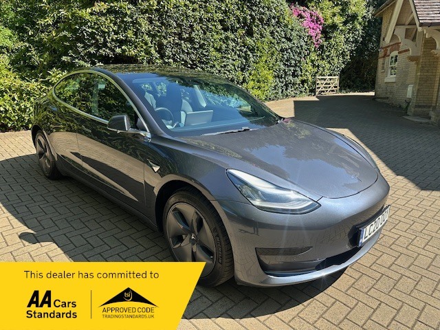 Tesla Model 3 Standard Range Plus Grey