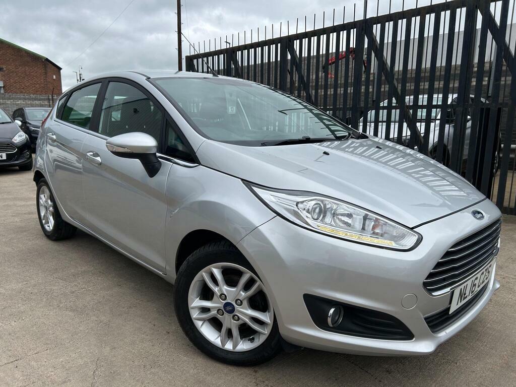 Ford Fiesta 1.25 Zetec Euro 6 Silver