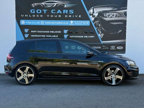 Volkswagen Golf 2.0 Tdi Bluemotion DU64ZHG Black #4