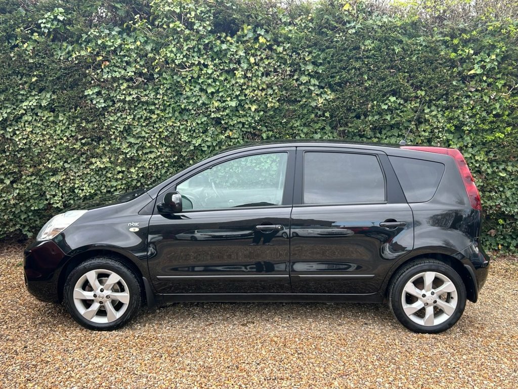 Nissan Note 1.4 16V N-tec Hatchback Euro 4 Black #4