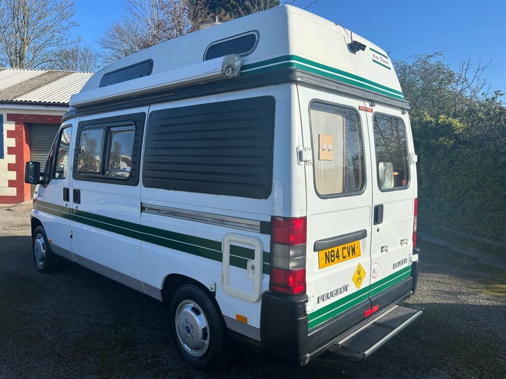 Peugeot Boxer 2.5 Td Talisman White #3