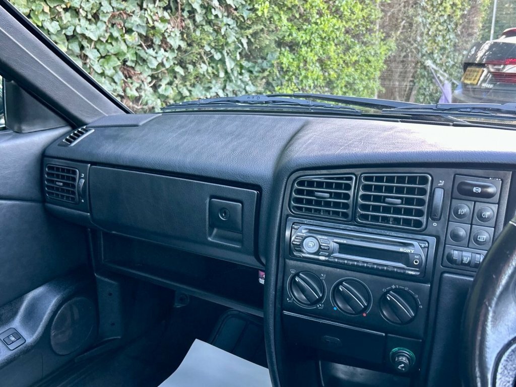 Volkswagen Corrado 2.0 8V Blue #17