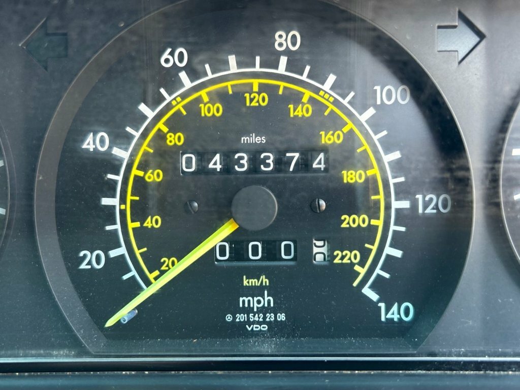 Mercedes-Benz 190 D 1987 115,000 Miles Blue #12