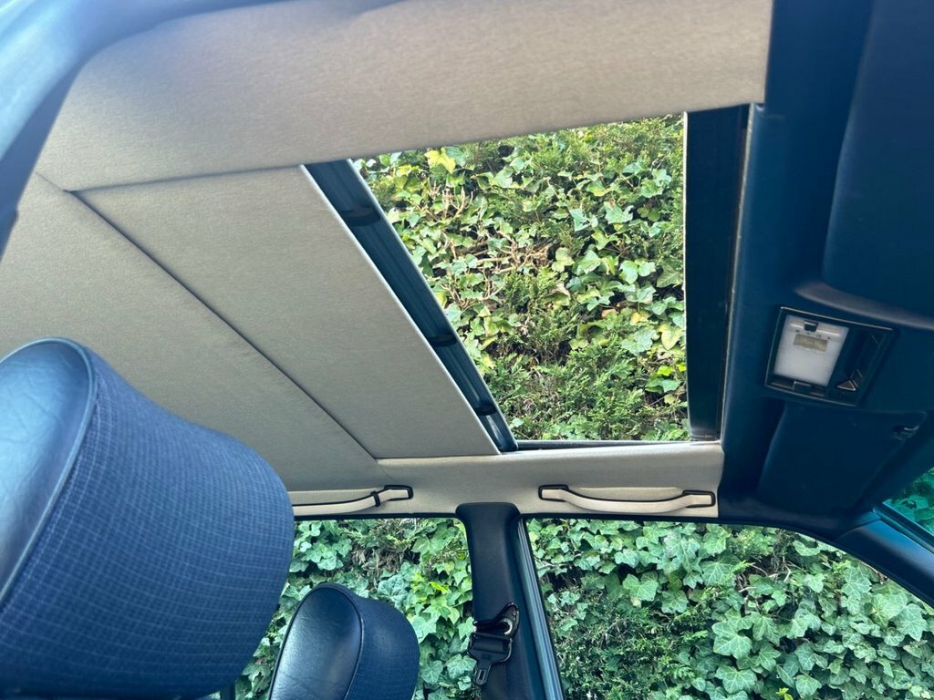 Mercedes-Benz 190 D 1987 115,000 Miles Blue #28