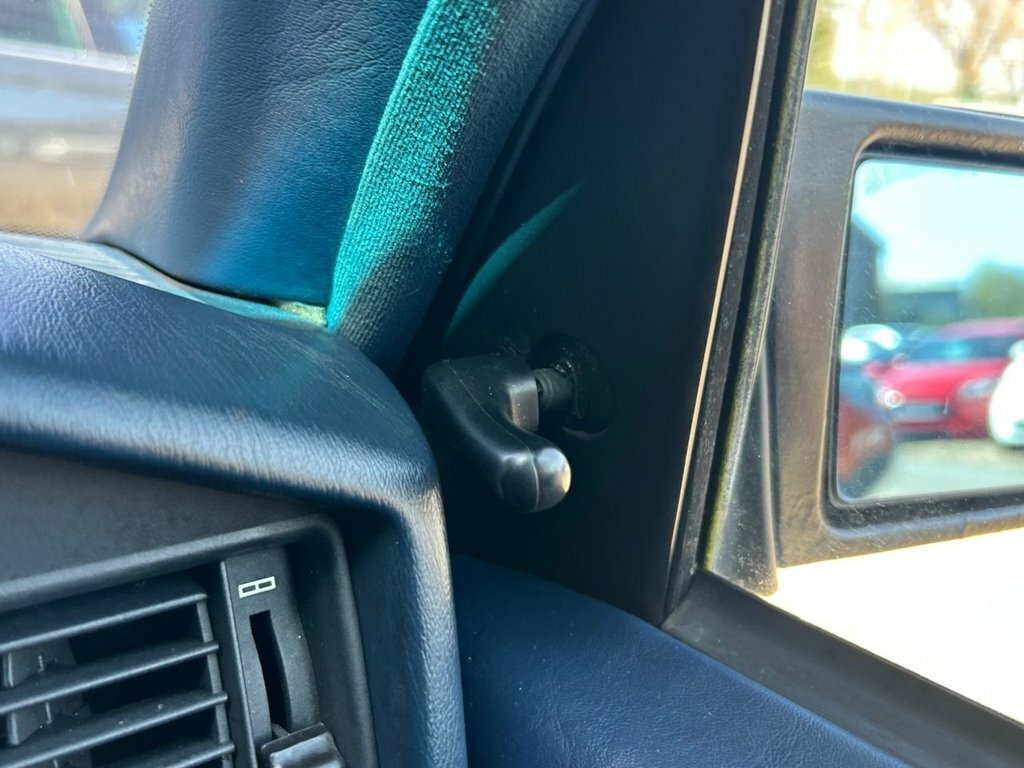 Mercedes-Benz 190 D 1987 115,000 Miles Blue #24