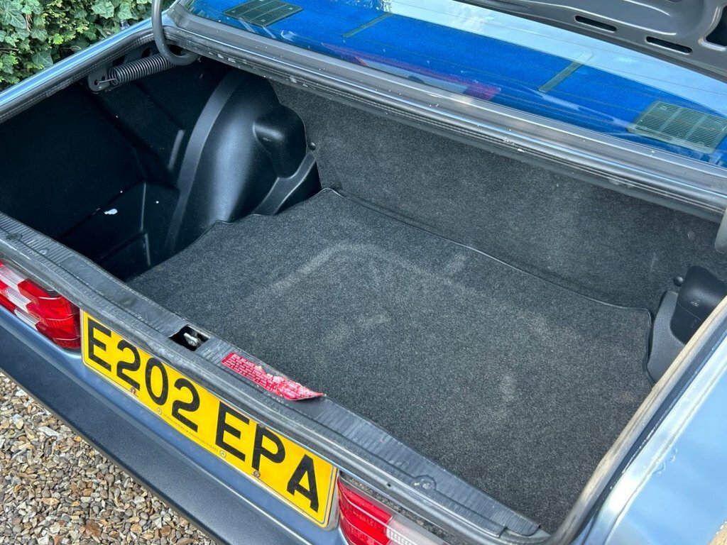 Mercedes-Benz 190 D 1987 115,000 Miles Blue #42