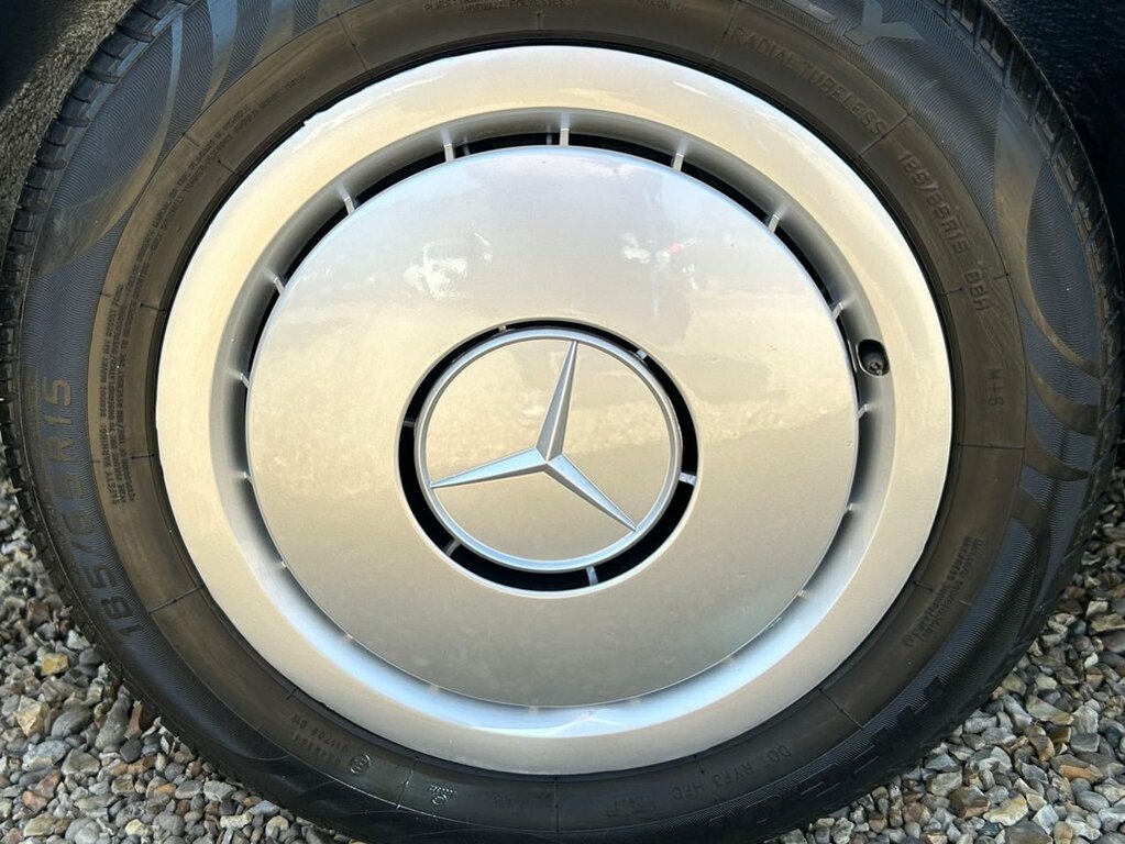 Mercedes-Benz 190 D 1987 115,000 Miles Blue #8
