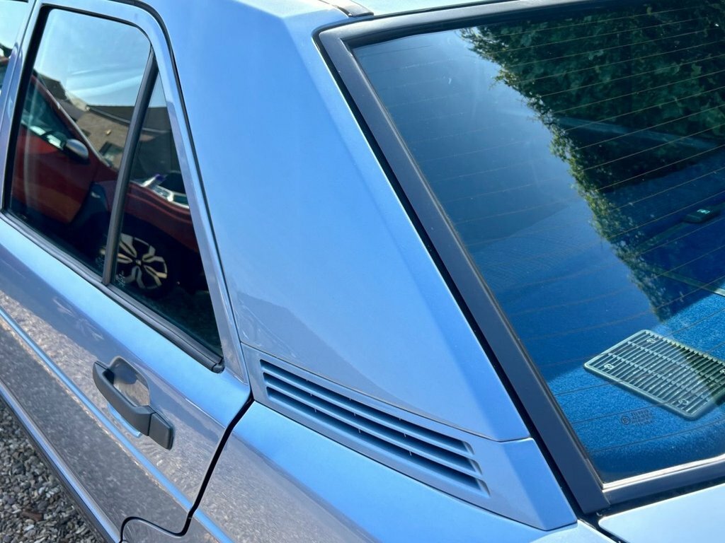 Mercedes-Benz 190 D 1987 115,000 Miles Blue #59