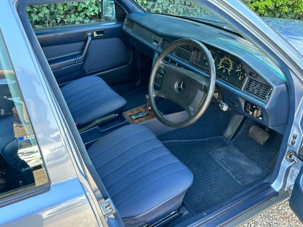 Mercedes-Benz 190 D 1987 115,000 Miles Blue #11