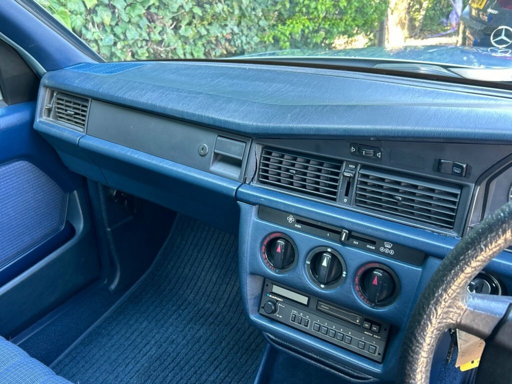 Mercedes-Benz 190 D 1987 115,000 Miles Blue #15