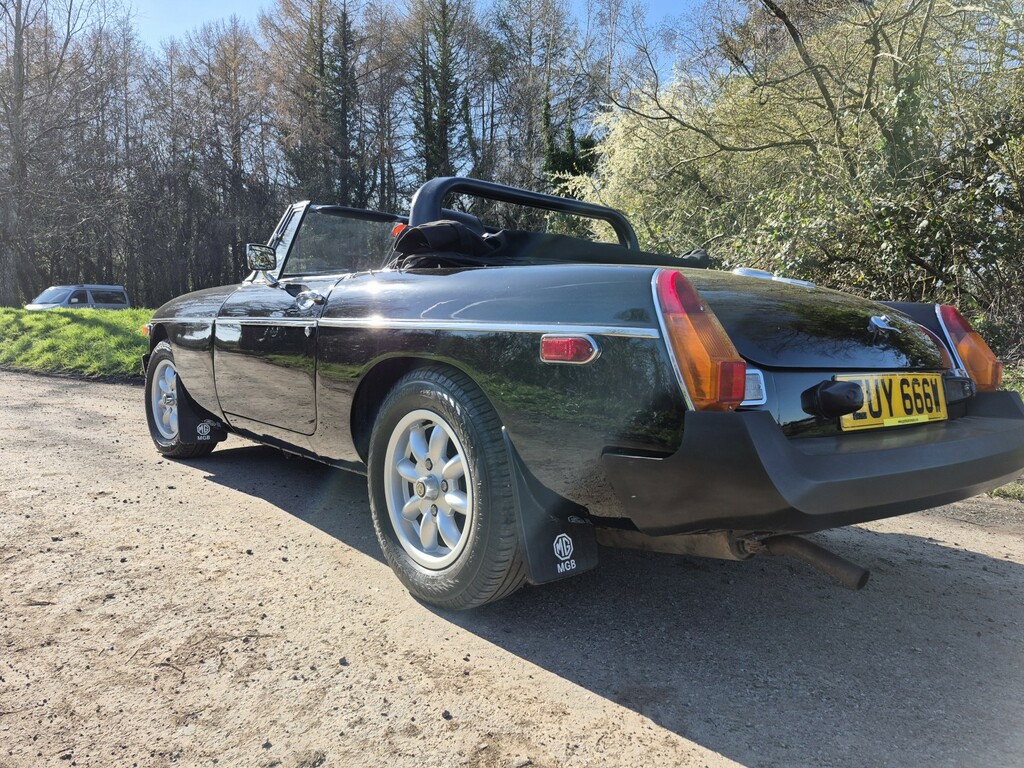MG MGB Convertible 1980 Black #3