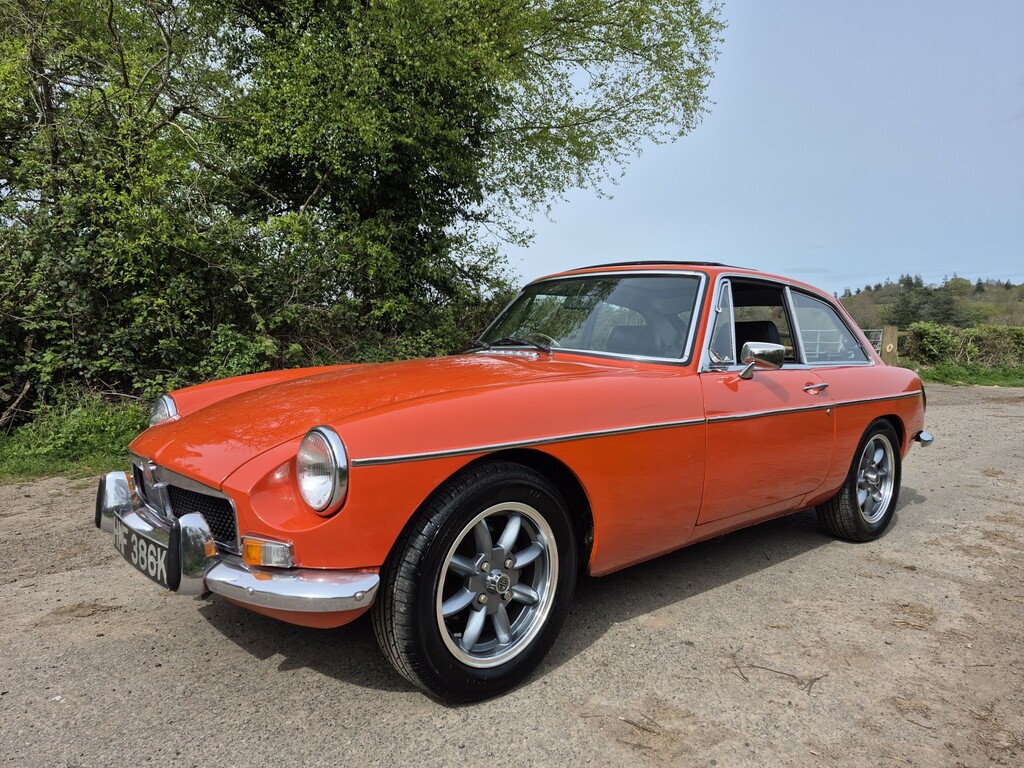 MG MGB GT Coupe 1971 Orange