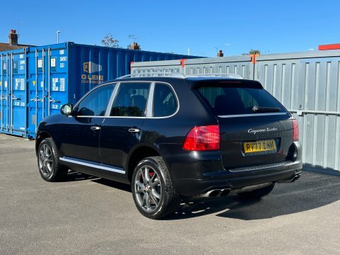 Porsche Cayenne Cayenne Red #4